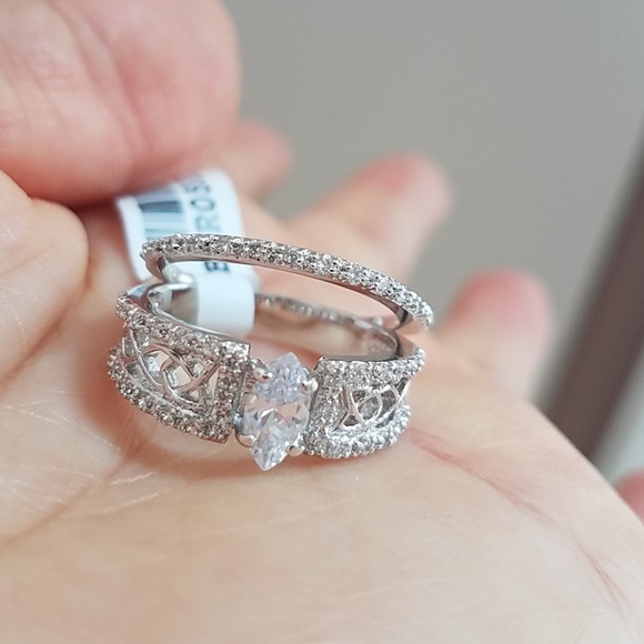 0.50ct Marquis Engagement Ring 2pc set - Picture 7 of 12